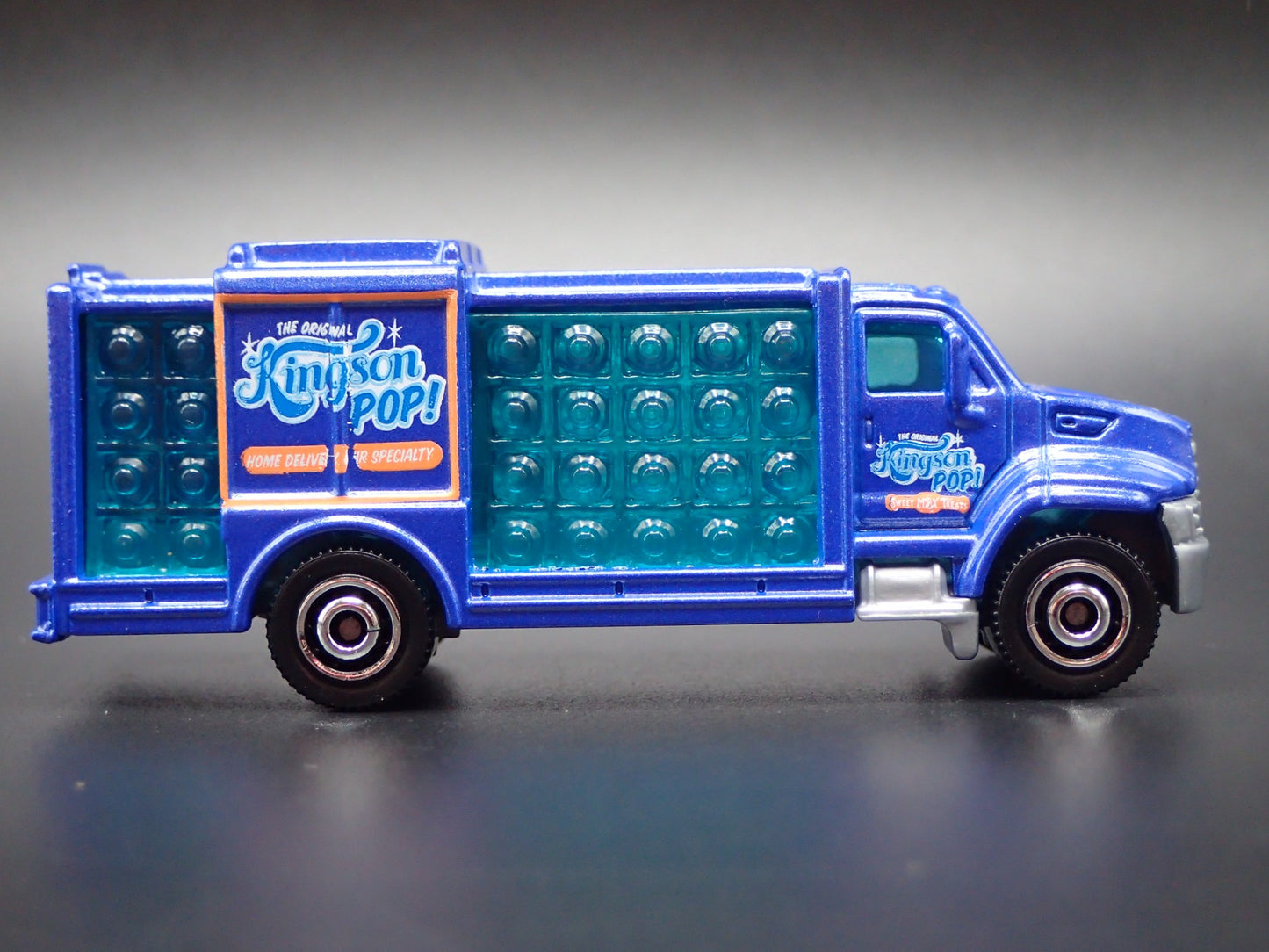 SODA POP BOTTLE TRUCK PURPLE 1/64 MB SCALE COLLECTIBLE DIORAMA DIECAST MODEL CAR