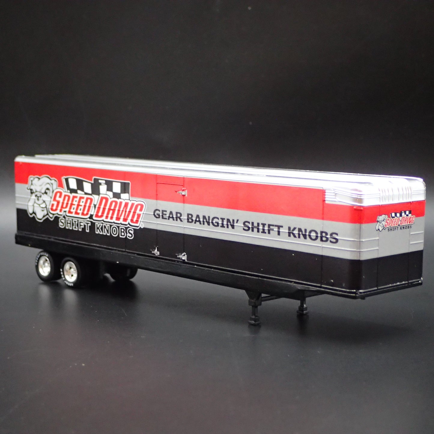 SPEED DAWG SEMI BOX CAR HAULER TRAILER RARE 1:64 SCALE DIORAMA DIECAST MODEL CAR