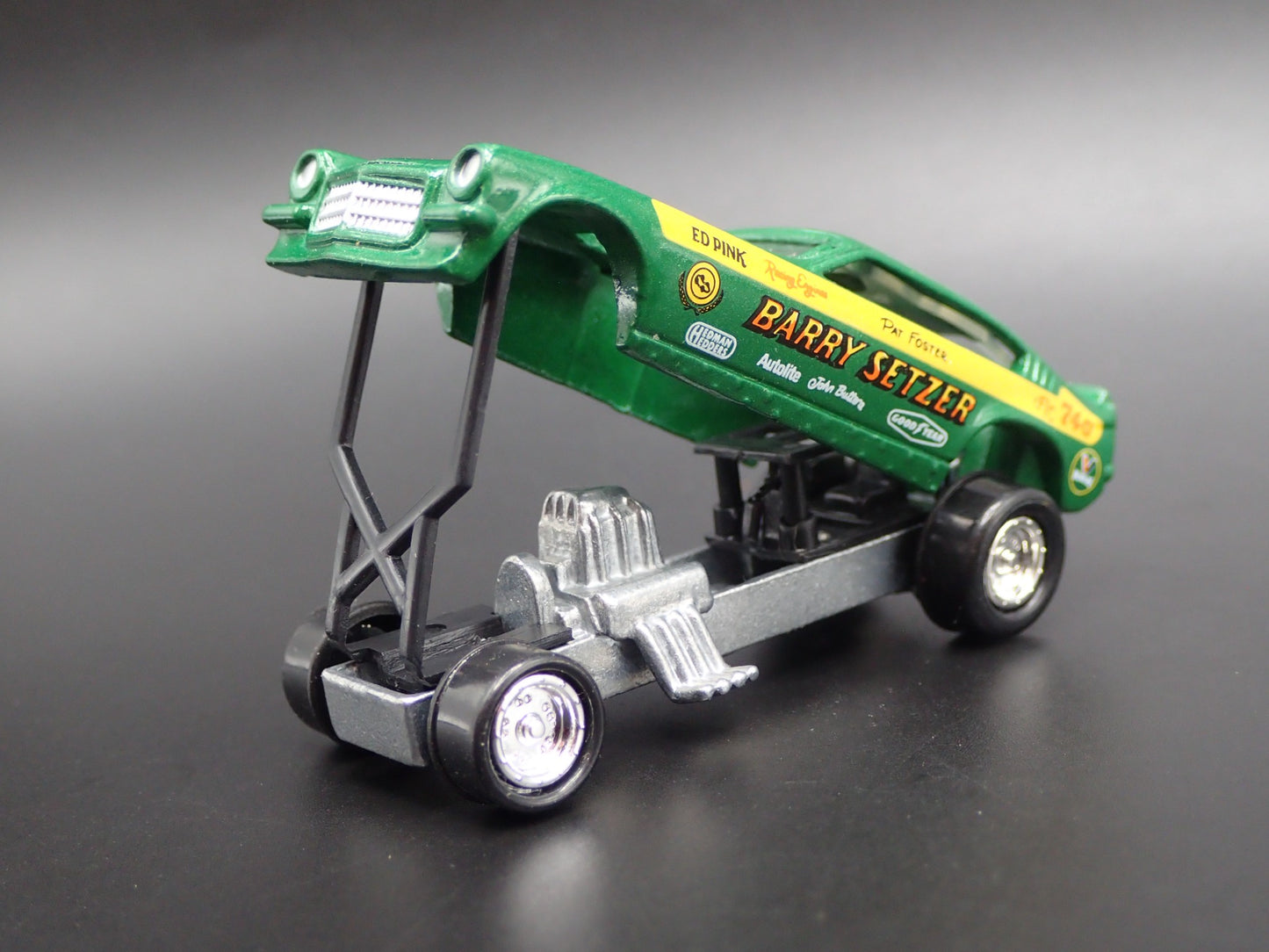 1971 71 CHEVY CHEVROLET VEGA FUNNY CAR BARRY SETZER 1:64 SCALE DIECAST MODEL CAR