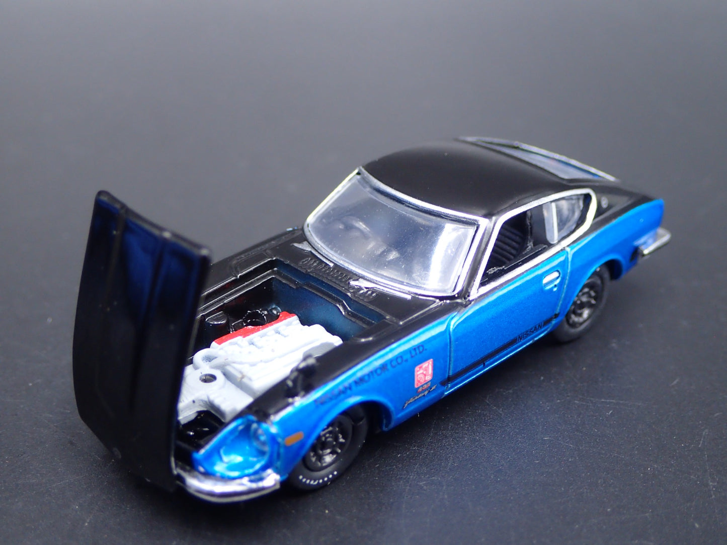 1970-1973 NISSAN FAIRLADY Z 240Z Z432 JDM1:64 SCALE DIORAMA DIECAST MODEL CAR