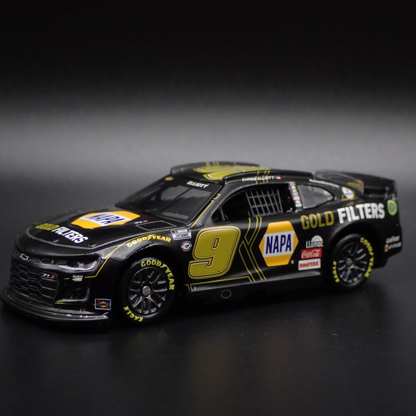 2023 23 CHEVY CAMARO ZL1 9 CHASE ELLIOTT NAPA GOLD NASCAR 1:64 DIECAST MODEL CAR