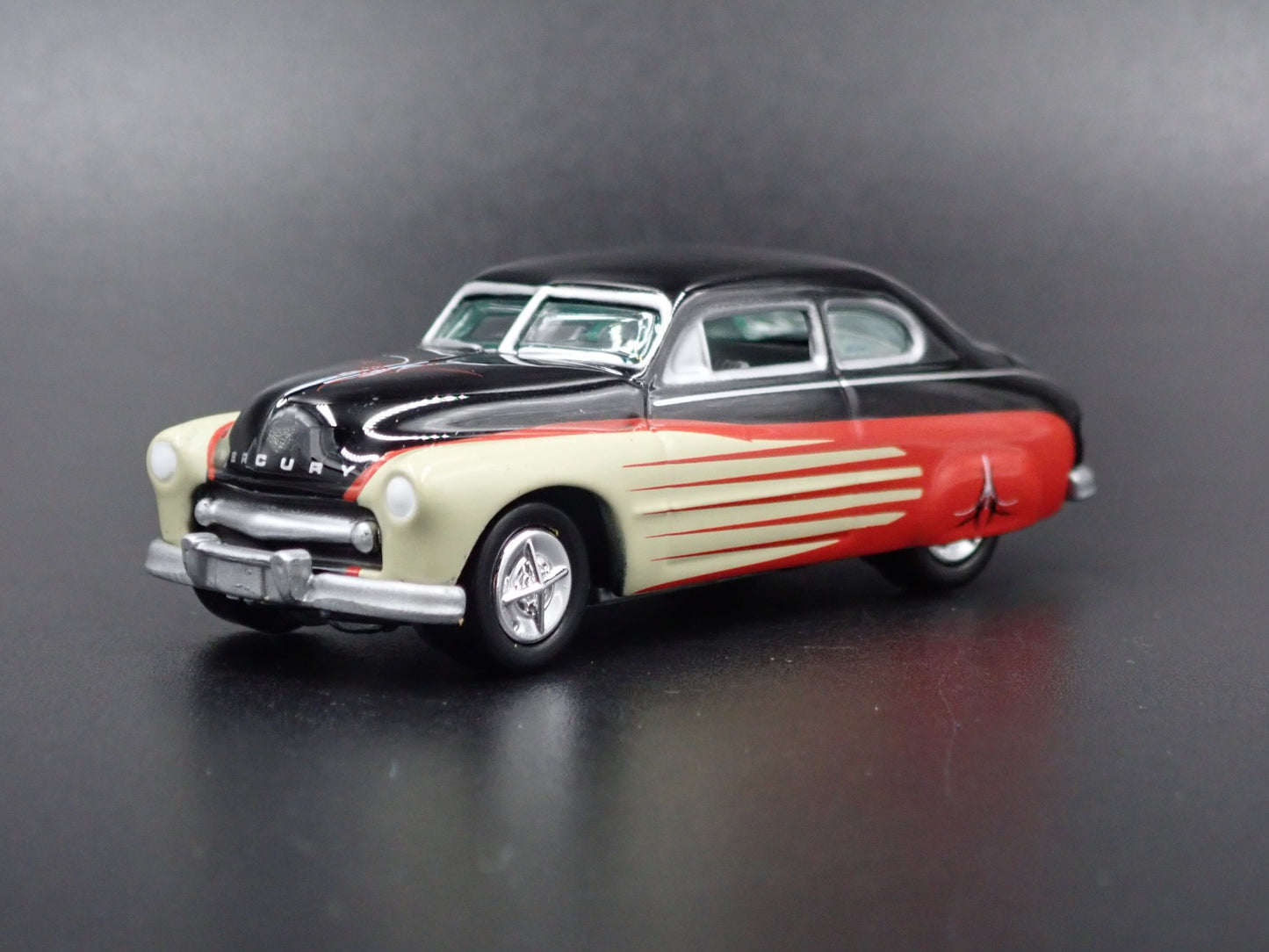 1949 49 MERC MERCURY COUPE RARE 1/64 SCALE COLLECTIBLE DIORAMA DIECAST MODEL CAR