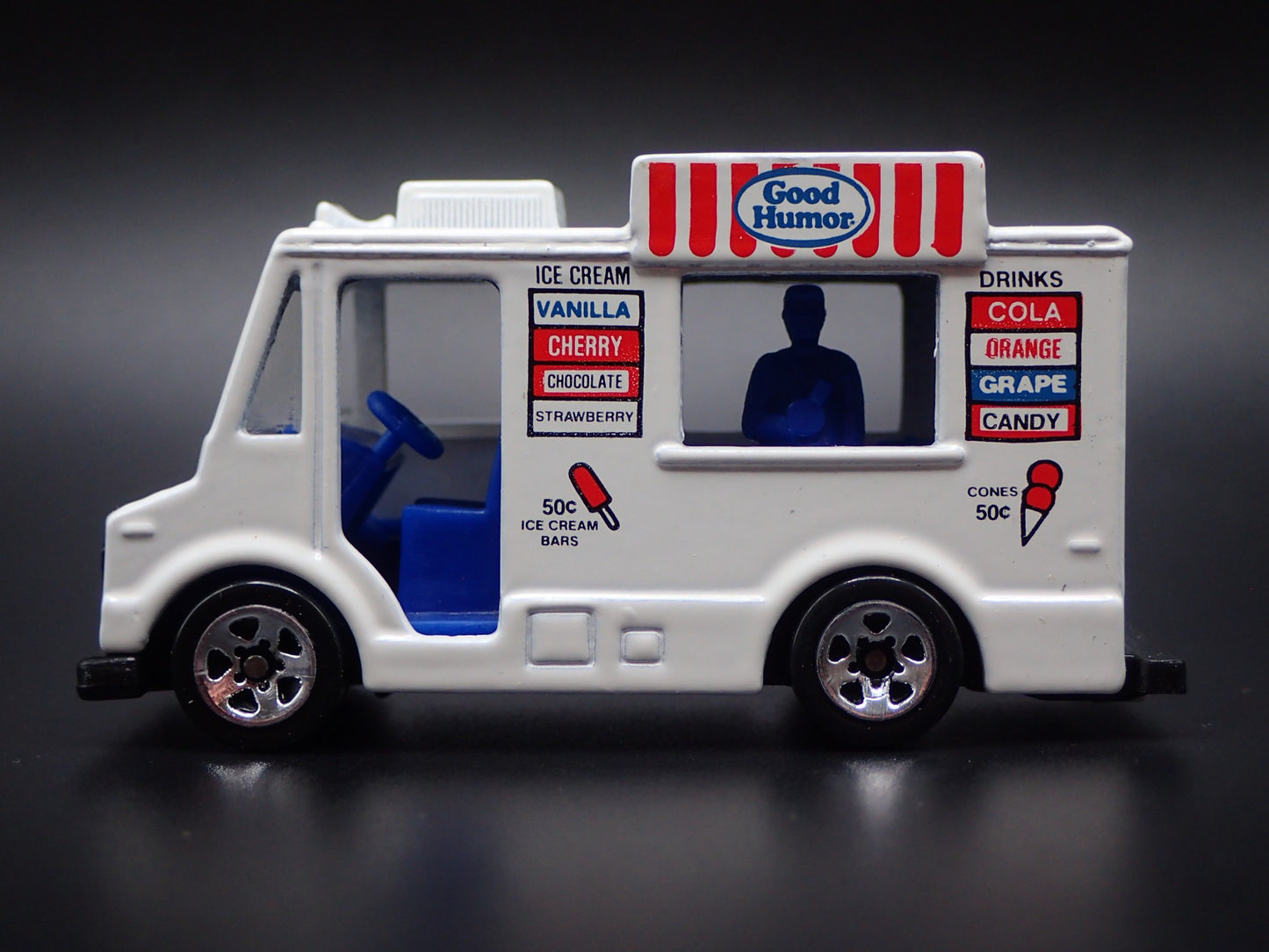 GOOD HUMOR ICE CREAM FOOD TRUCK WHITE 1:64 HW SCALE DIORAMA DIECAST MODEL CAR