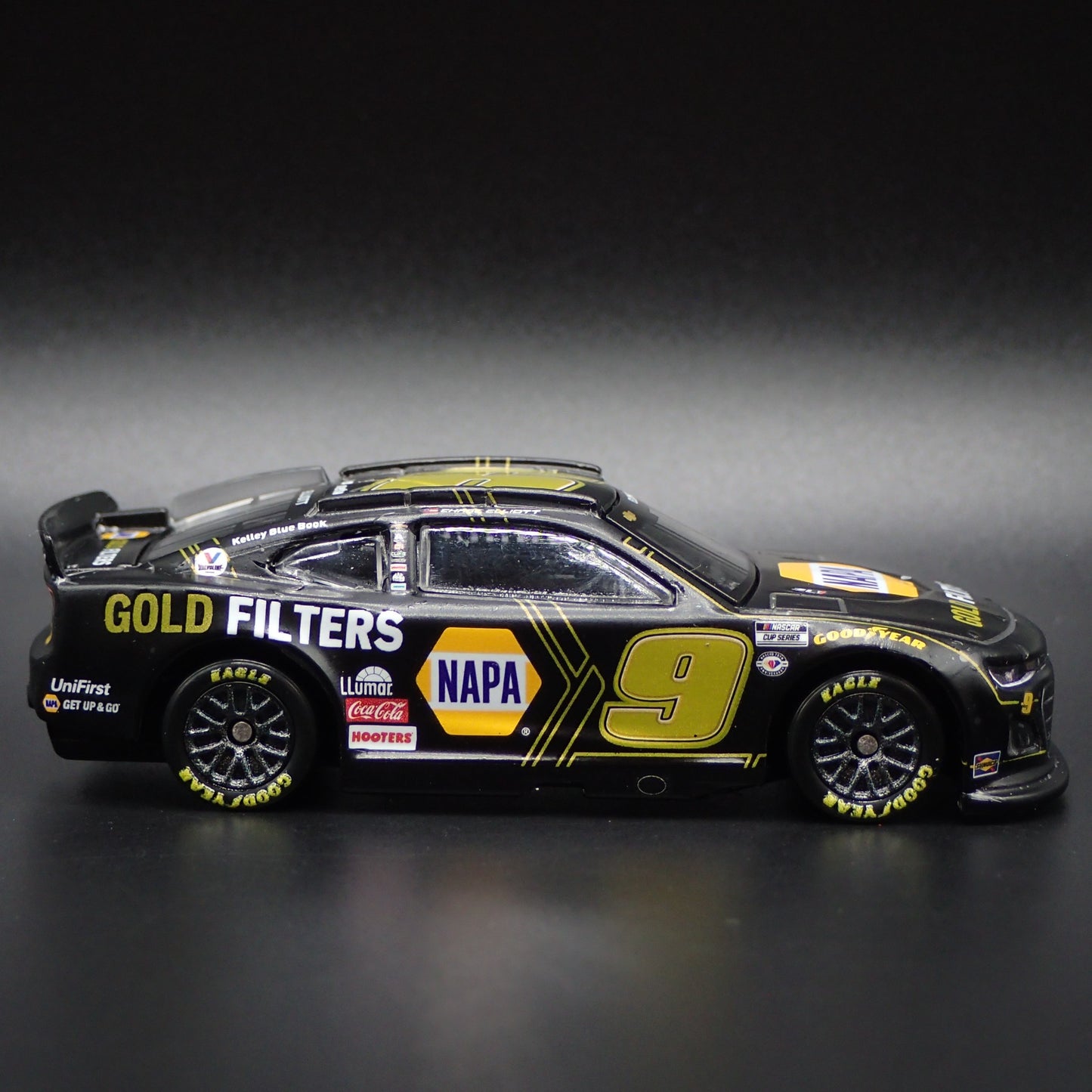2023 23 CHEVY CAMARO ZL1 9 CHASE ELLIOTT NAPA GOLD NASCAR 1:64 DIECAST MODEL CAR