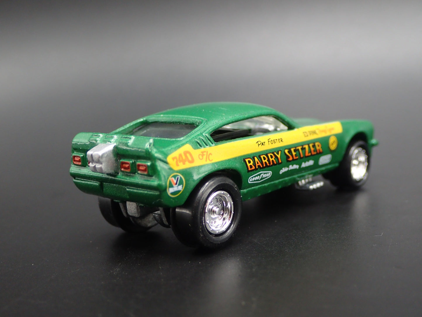 1971 71 CHEVY CHEVROLET VEGA FUNNY CAR BARRY SETZER 1:64 SCALE DIECAST MODEL CAR