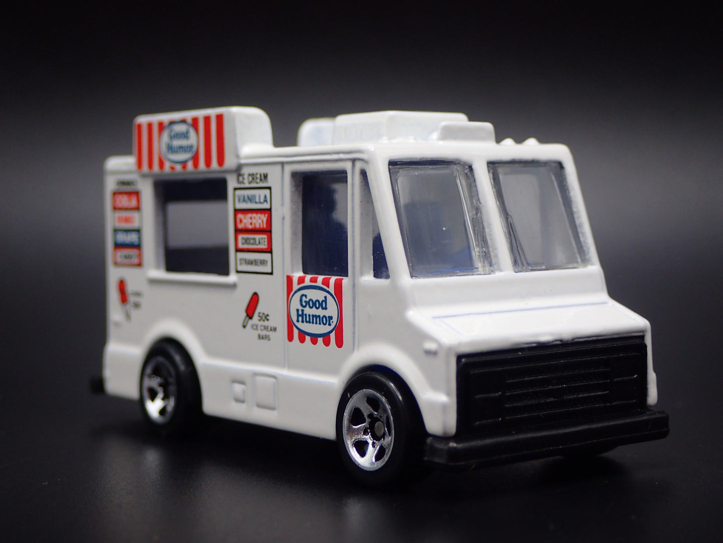 GOOD HUMOR ICE CREAM FOOD TRUCK WHITE 1:64 HW SCALE DIORAMA DIECAST MODEL CAR