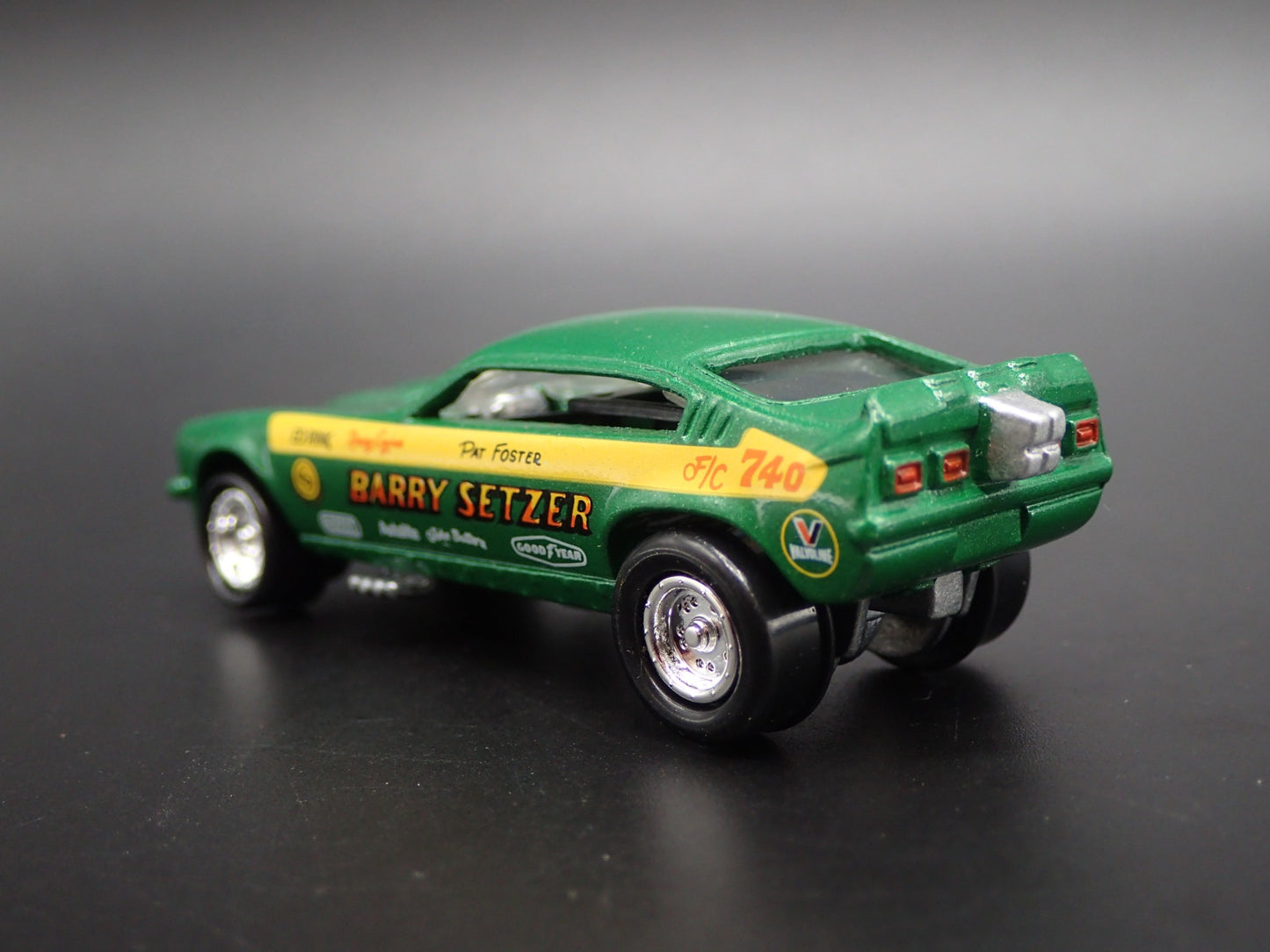 1971 71 CHEVY CHEVROLET VEGA FUNNY CAR BARRY SETZER 1:64 SCALE DIECAST MODEL CAR