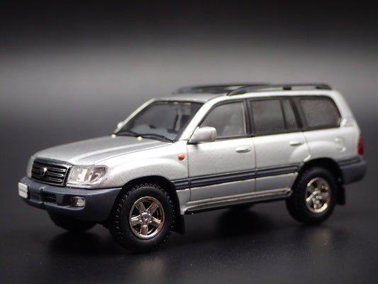 1998-2007 TOYOTA LAND CRUISER 100 SERIES SILVER 1/64 SCALE DIECAST MODEL CAR