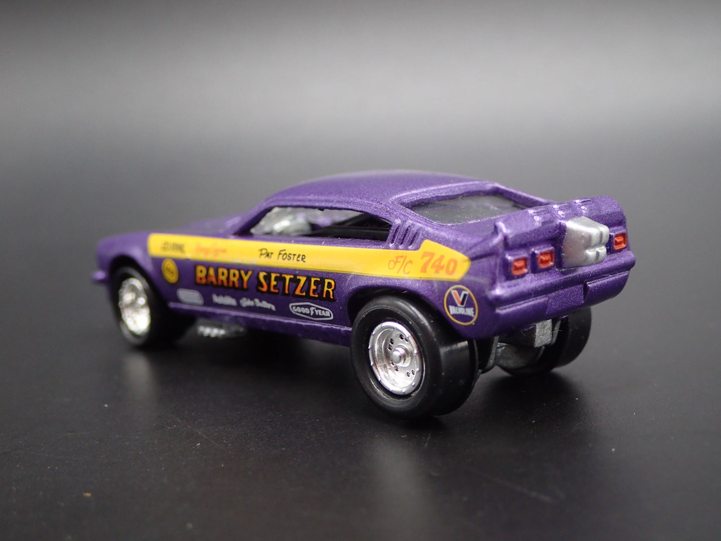 1971 71 CHEVY CHEVROLET VEGA FUNNY CAR BARRY SETZER 1:64 SCALE DIECAST MODEL CAR