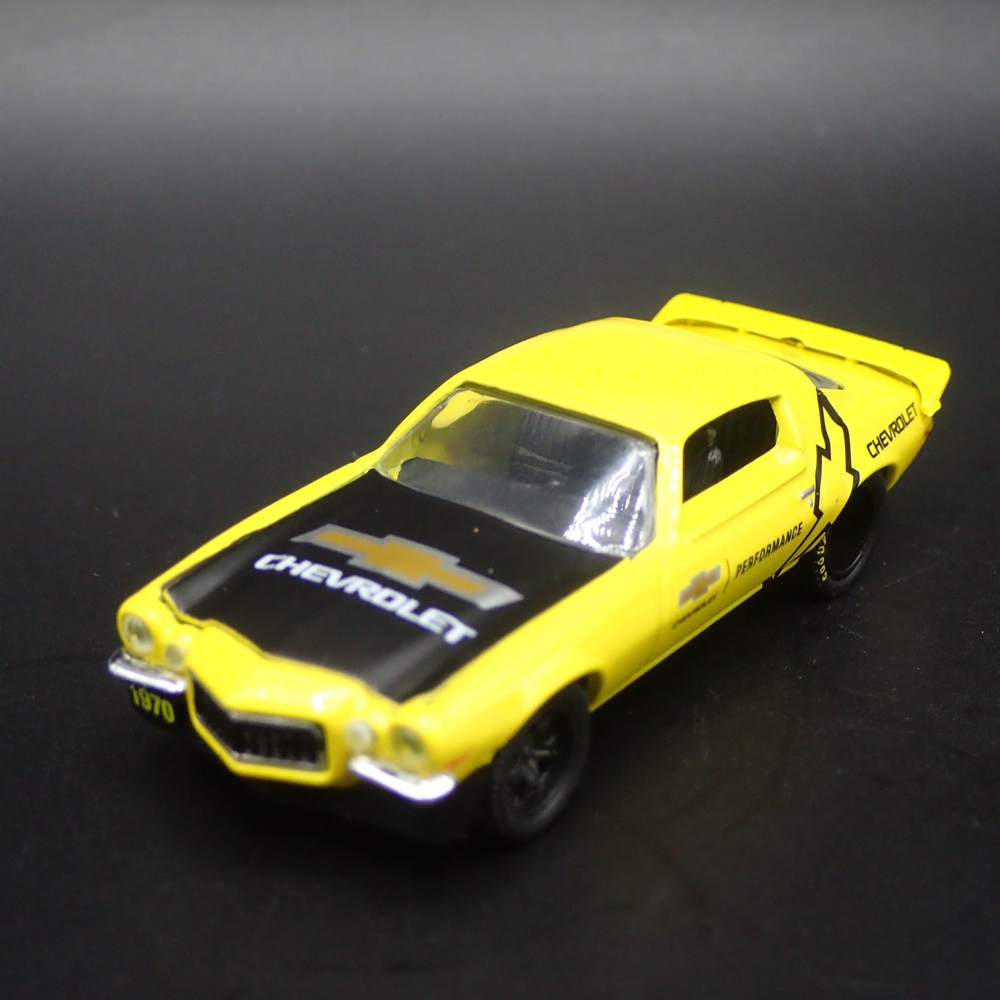 1970 70 CHEVY CHEVROLET CAMARO Z28 RS RARE 1:64 SCALE DIORAMA DIECAST MODEL CAR