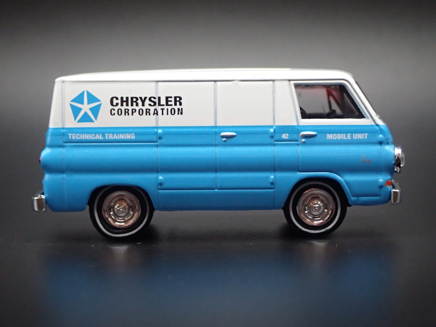 1964 64 DODGE A100 PANEL VAN PAN AM CHRYSLER CORP 1/64 SCALE DIECAST MODEL CAR