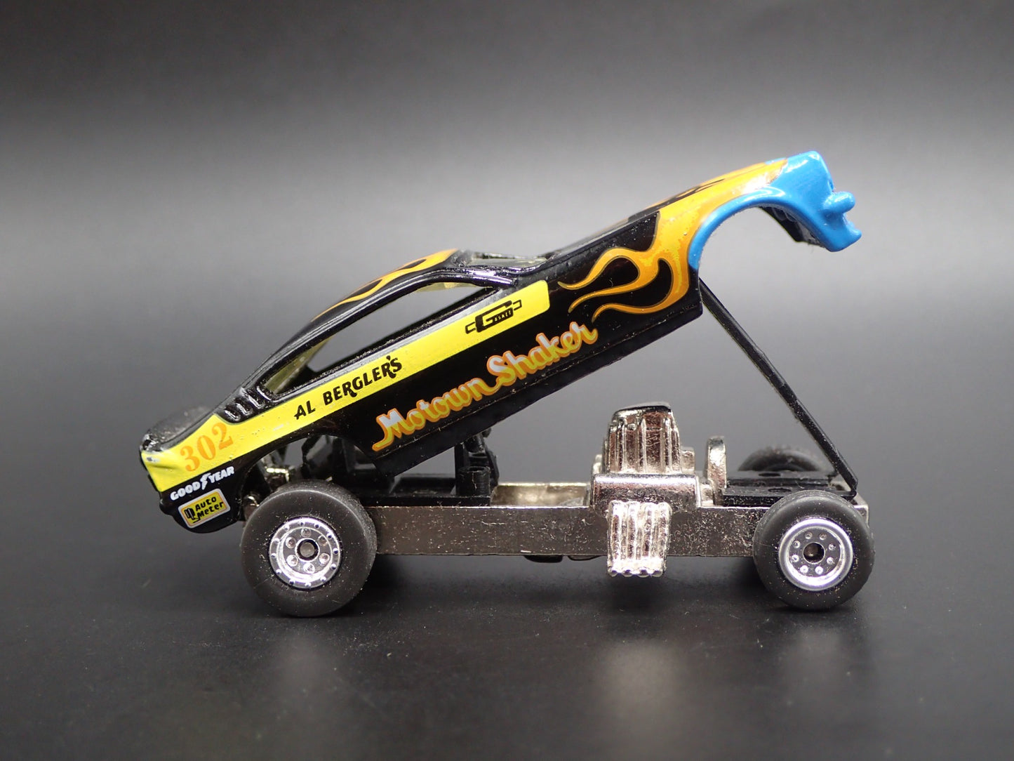 1971 CHEVY CHEVROLET VEGA FUNNY CAR MOTOWN SHAKER 1/64 SCALE DIECAST MODEL CAR