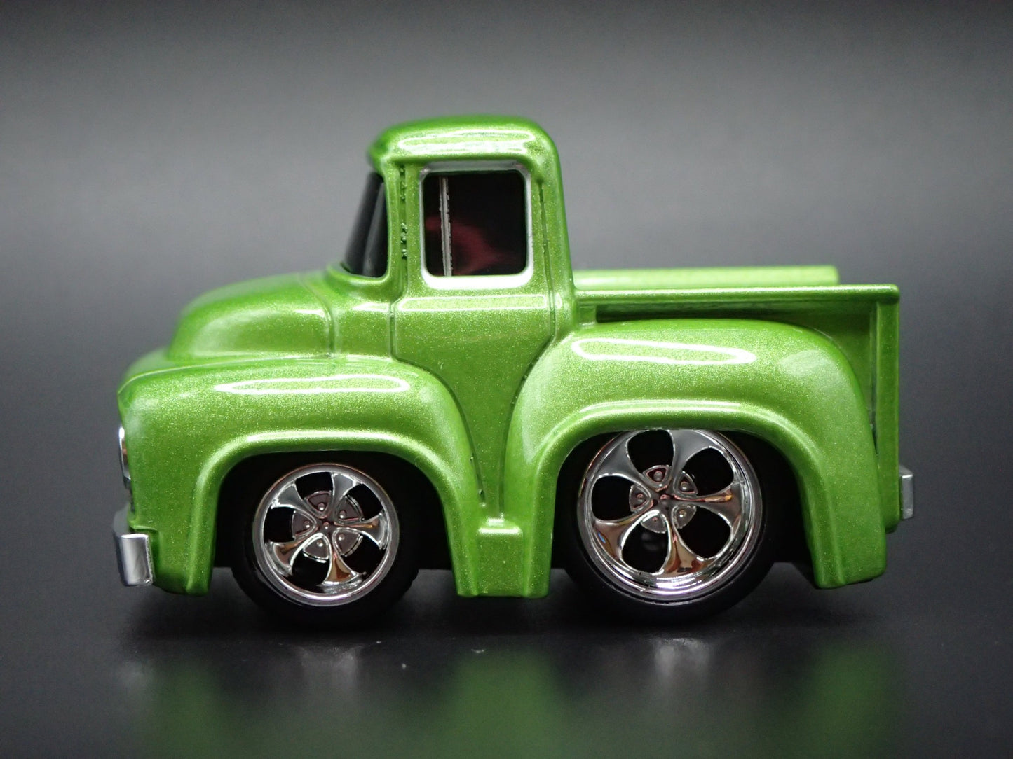 1956 56 FORD F100 PICKUP TRUCK CAR TUNED 1:64 SCALE DIORAMA DIECAST MODEL CAR