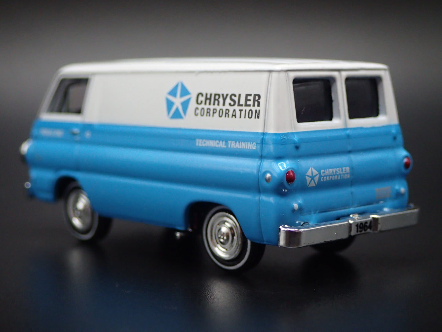 1964 64 DODGE A100 PANEL VAN PAN AM CHRYSLER CORP 1/64 SCALE DIECAST MODEL CAR