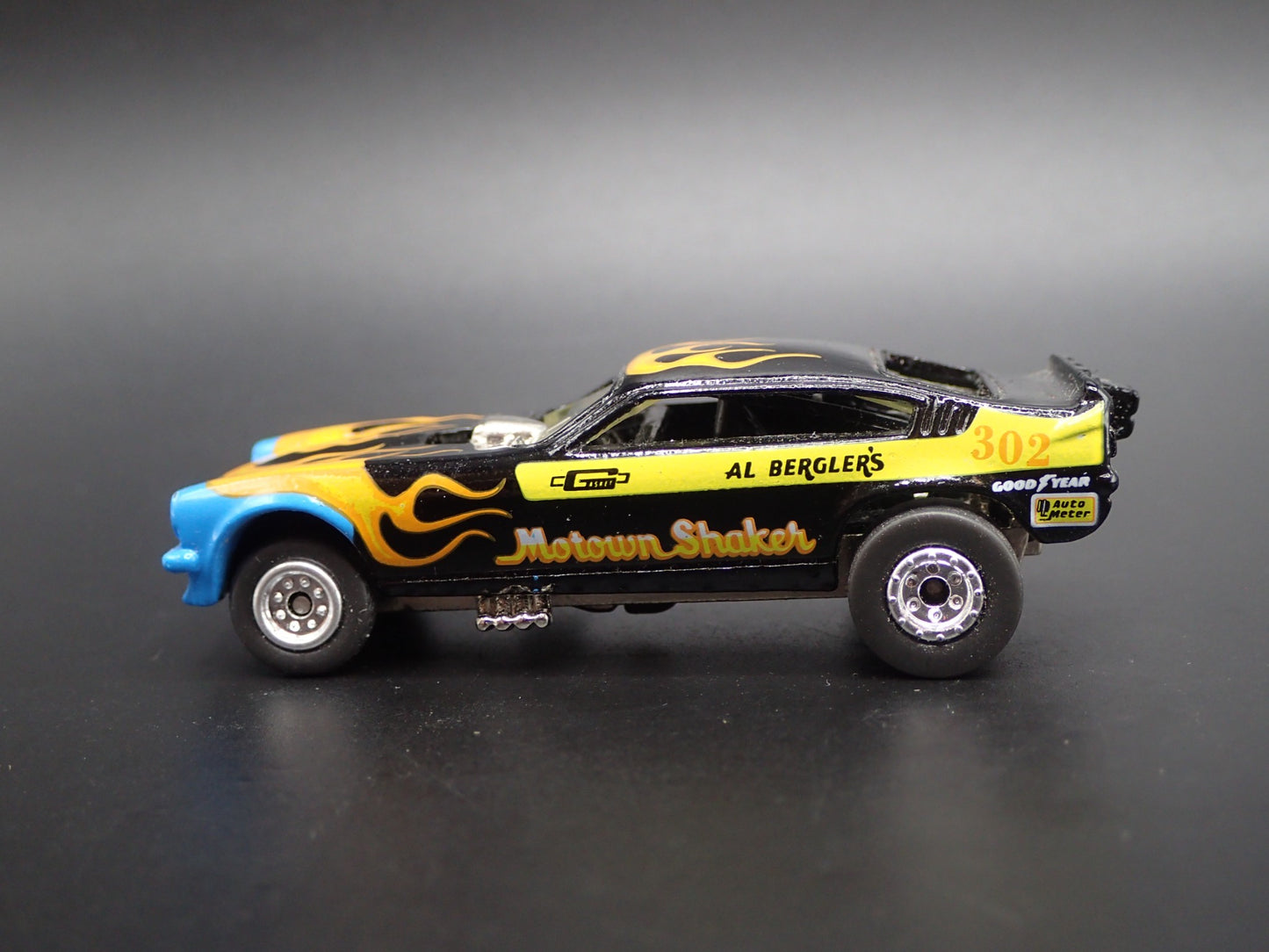 1971 CHEVY CHEVROLET VEGA FUNNY CAR MOTOWN SHAKER 1/64 SCALE DIECAST MODEL CAR