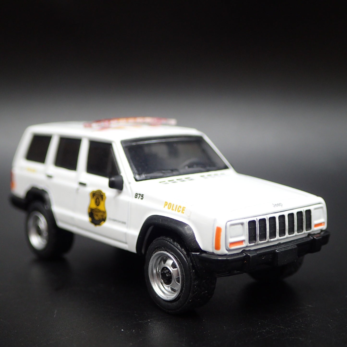 JEEP CHEROKEE XJ SPORT USA SECRET SERVICE POLICE 1:64 SCALE DIECAST MODEL CAR
