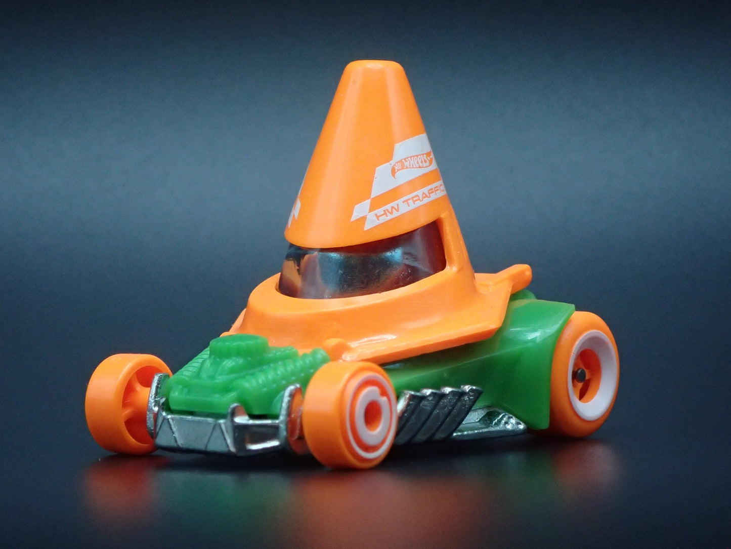 CUSTOM CONE SHAKER ORANGE 1:64 SCALE COLLECTIBLE DIORAMA DIECAST MODEL CAR