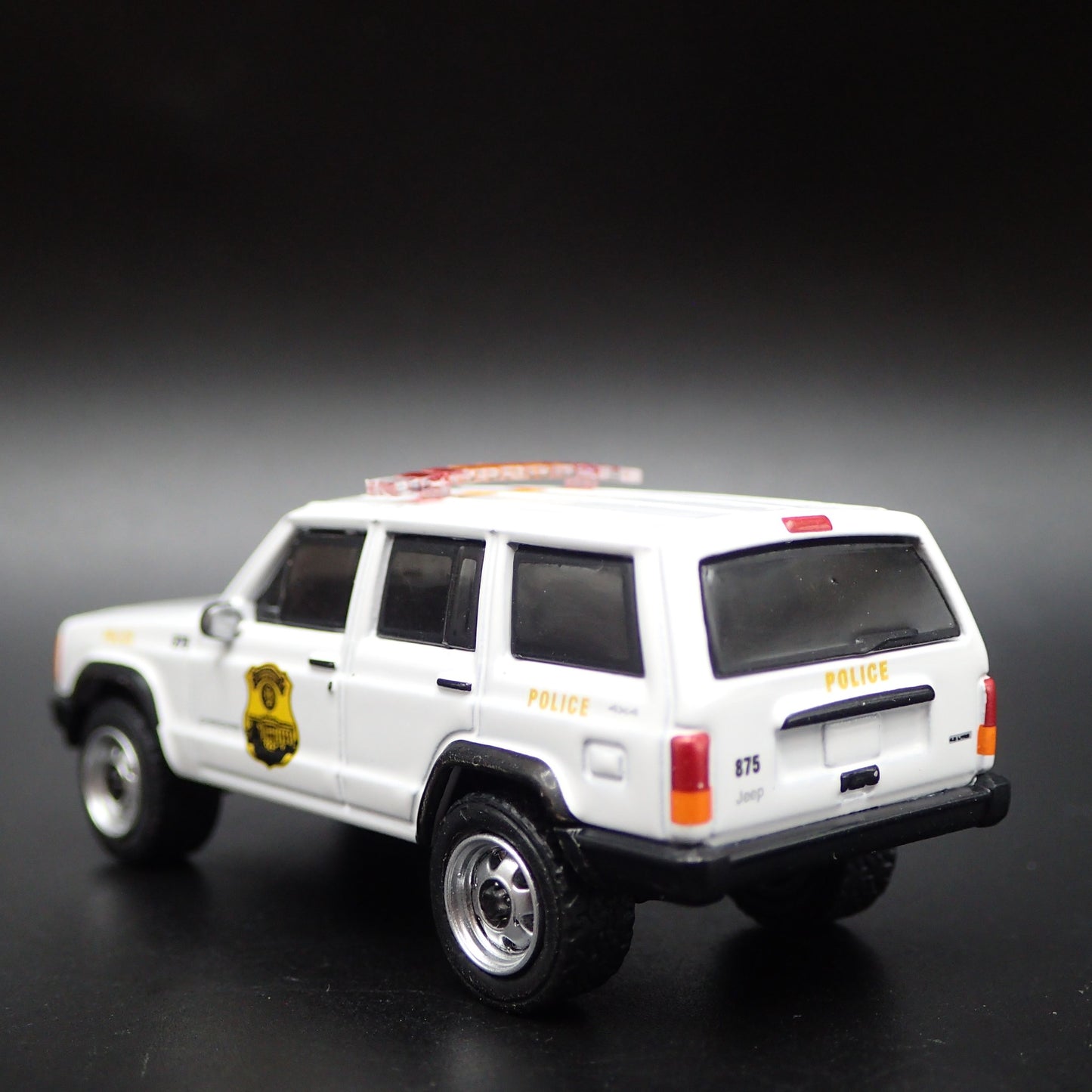 JEEP CHEROKEE XJ SPORT USA SECRET SERVICE POLICE 1:64 SCALE DIECAST MODEL CAR