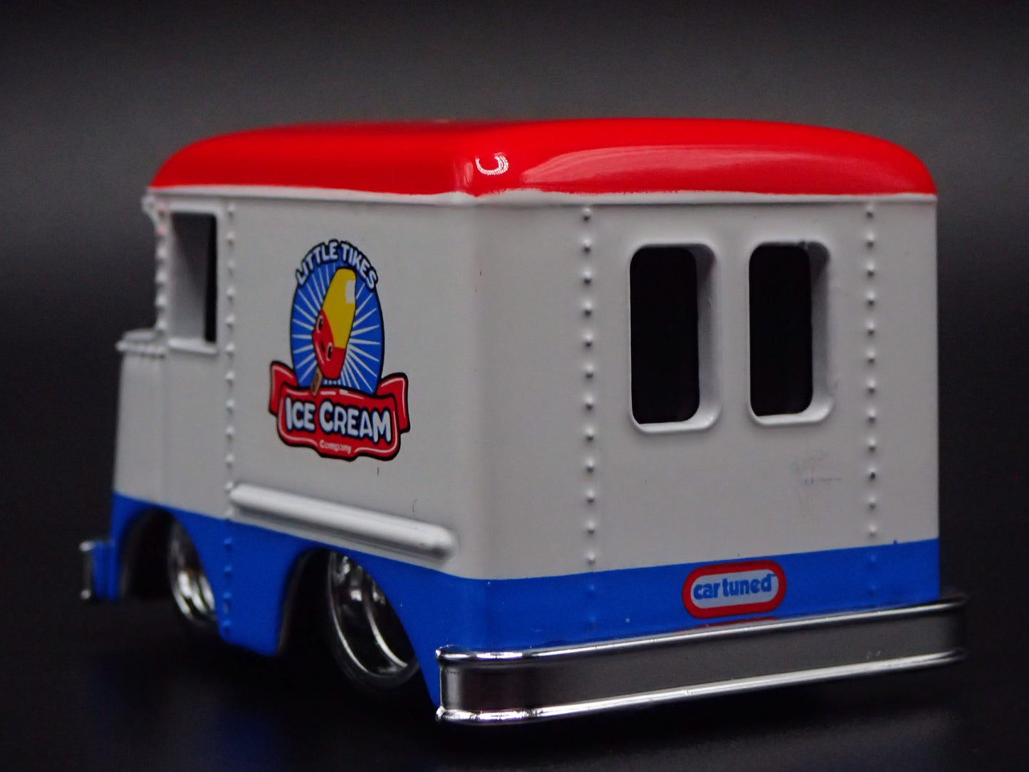 1954 54 GRUMAN STEP VAN CAR TUNED ICE CREAM 1/64 SCALE DIORAMA DIECAST MODEL CAR