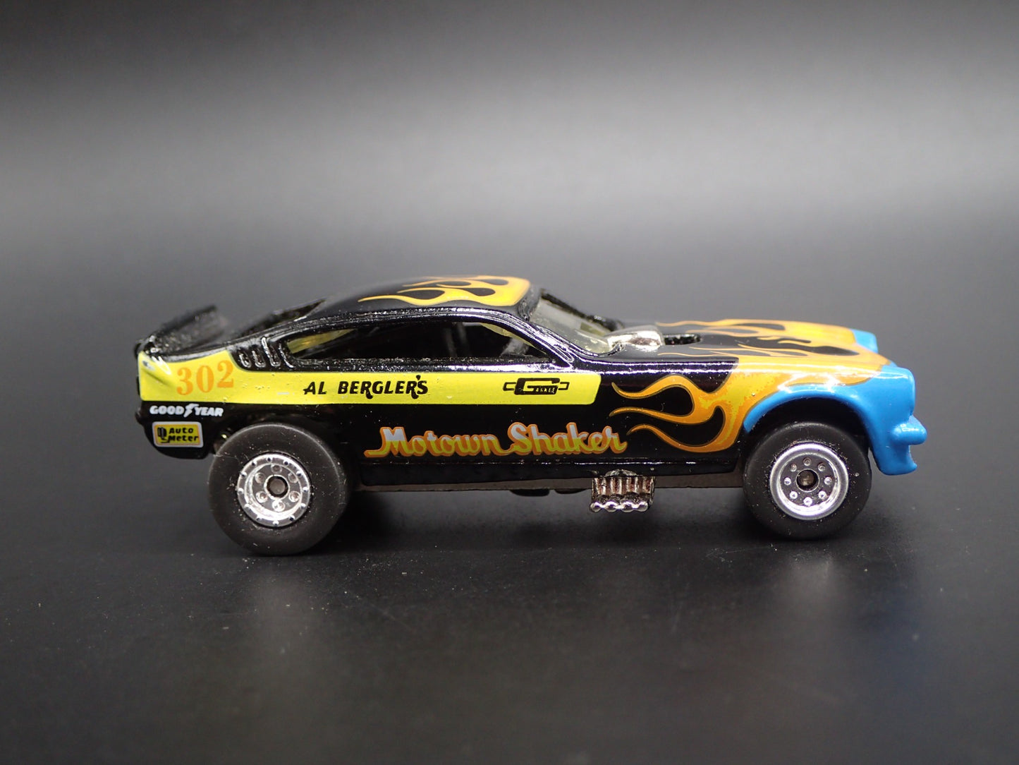 1971 CHEVY CHEVROLET VEGA FUNNY CAR MOTOWN SHAKER 1/64 SCALE DIECAST MODEL CAR