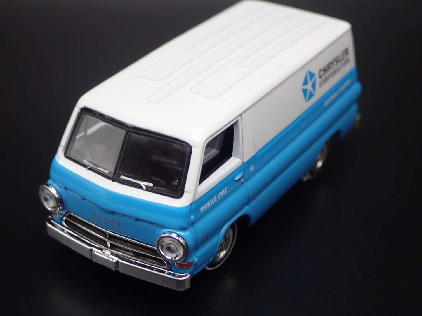 1964 64 DODGE A100 PANEL VAN PAN AM CHRYSLER CORP 1/64 SCALE DIECAST MODEL CAR