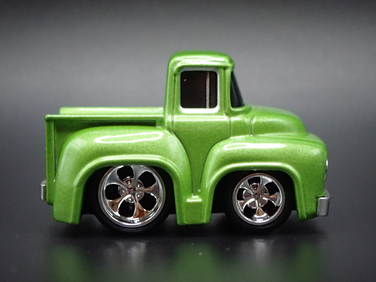 1956 56 FORD F100 PICKUP TRUCK CAR TUNED 1:64 SCALE DIORAMA DIECAST MODEL CAR