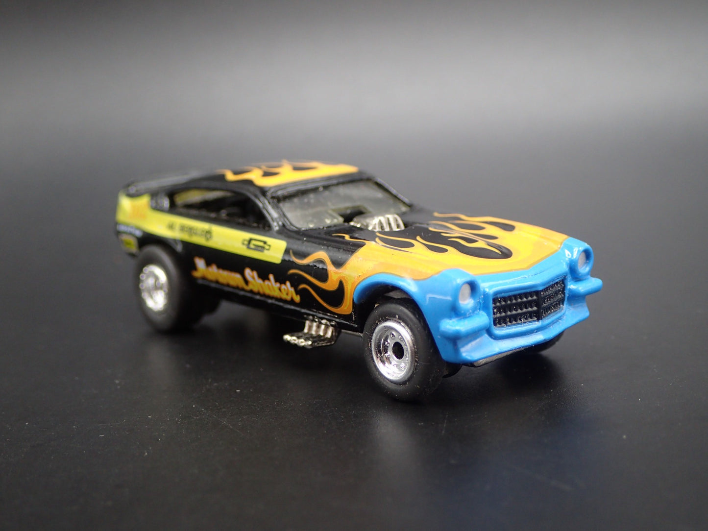 1971 CHEVY CHEVROLET VEGA FUNNY CAR MOTOWN SHAKER 1/64 SCALE DIECAST MODEL CAR