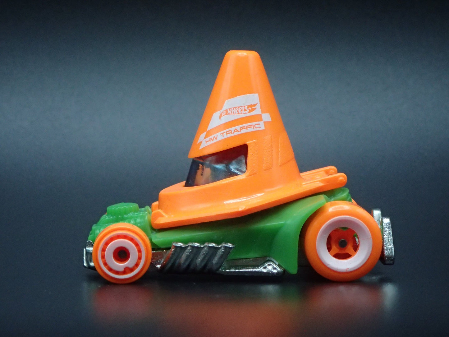 CUSTOM CONE SHAKER ORANGE 1:64 SCALE COLLECTIBLE DIORAMA DIECAST MODEL CAR