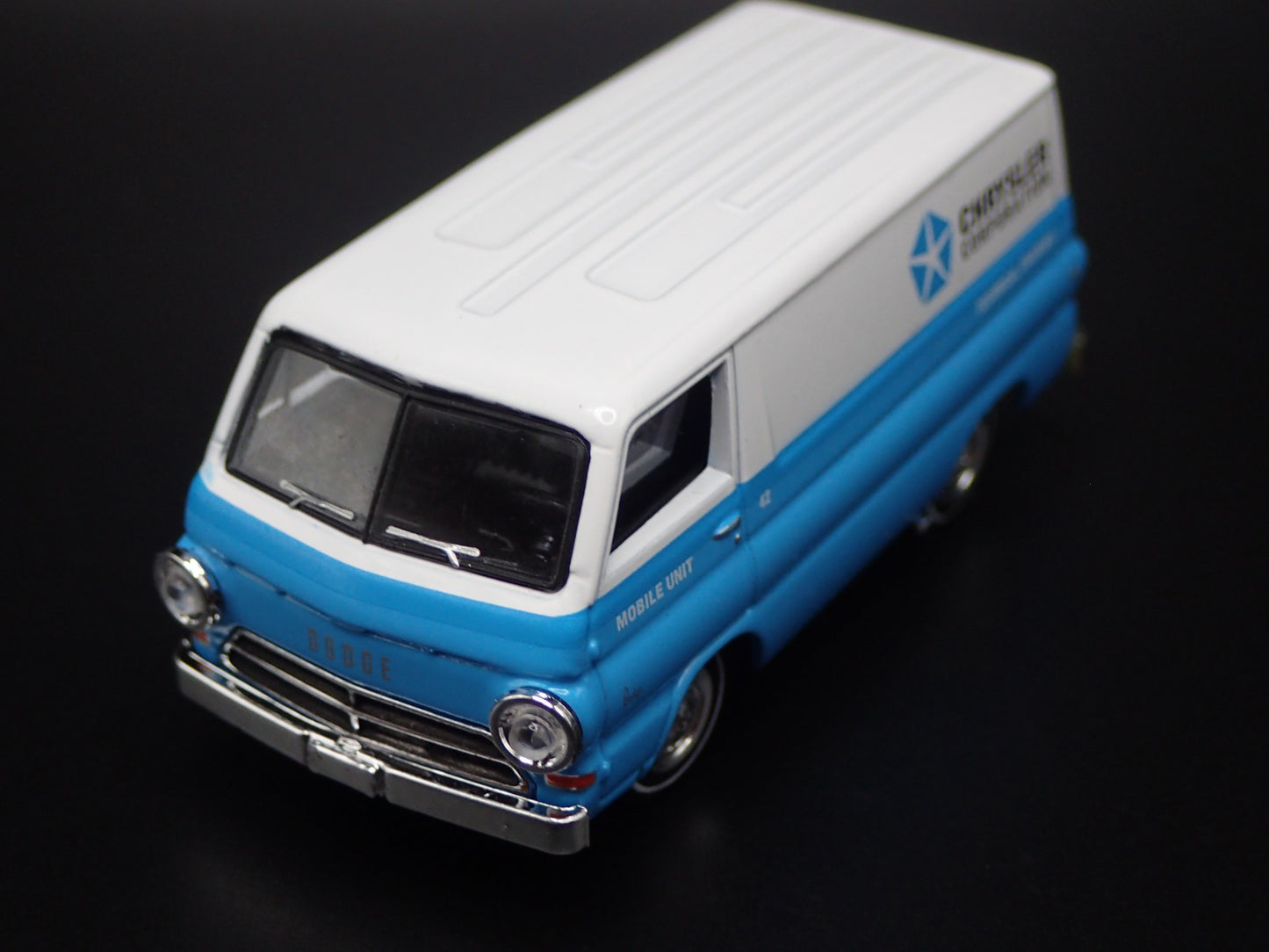 1964 64 DODGE A100 PANEL VAN PAN AM CHRYSLER CORP 1/64 SCALE DIECAST MODEL CAR