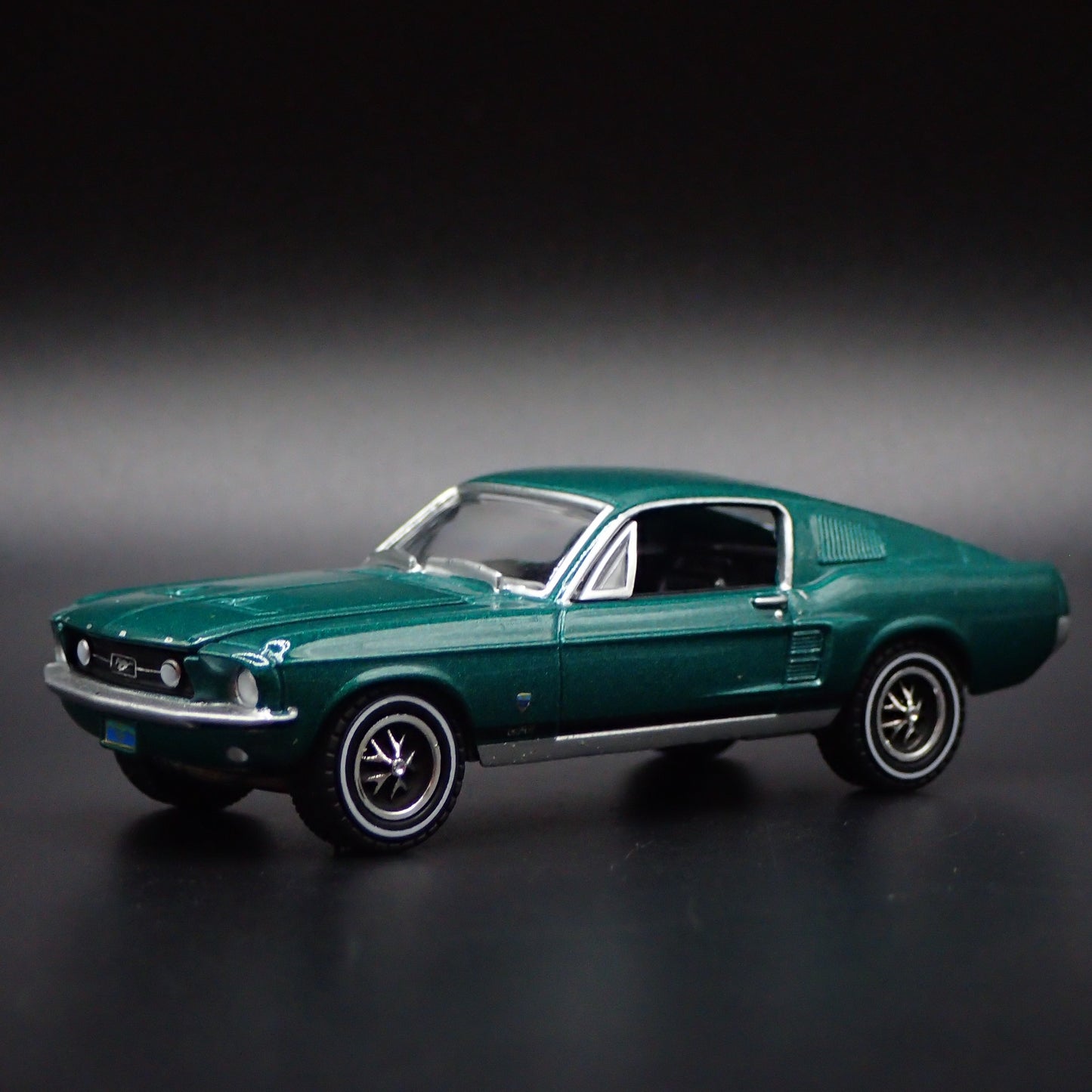 1967 67 FORD MUSTANG FASTBACK GREEN 1:64 SCALE COLLECTIBLE DIECAST MODEL CAR