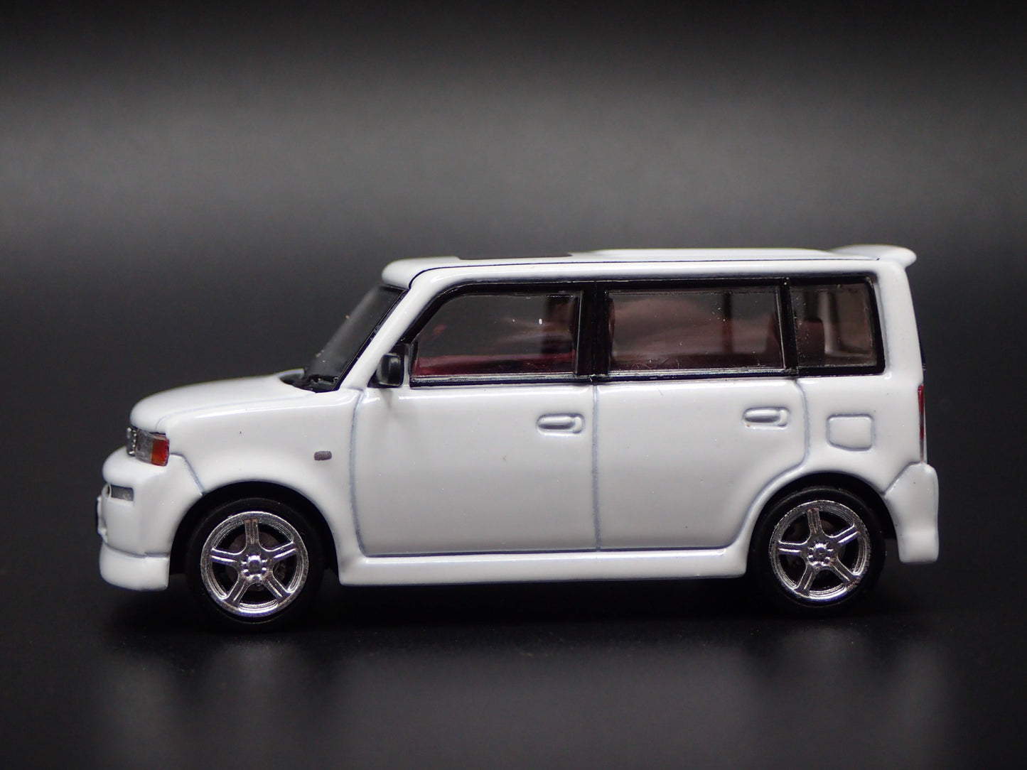 2003-2006 SCION XB WHITE RARE 1/64 SCALE COLLECTIBLE DIORAMA DIECAST MODEL CAR