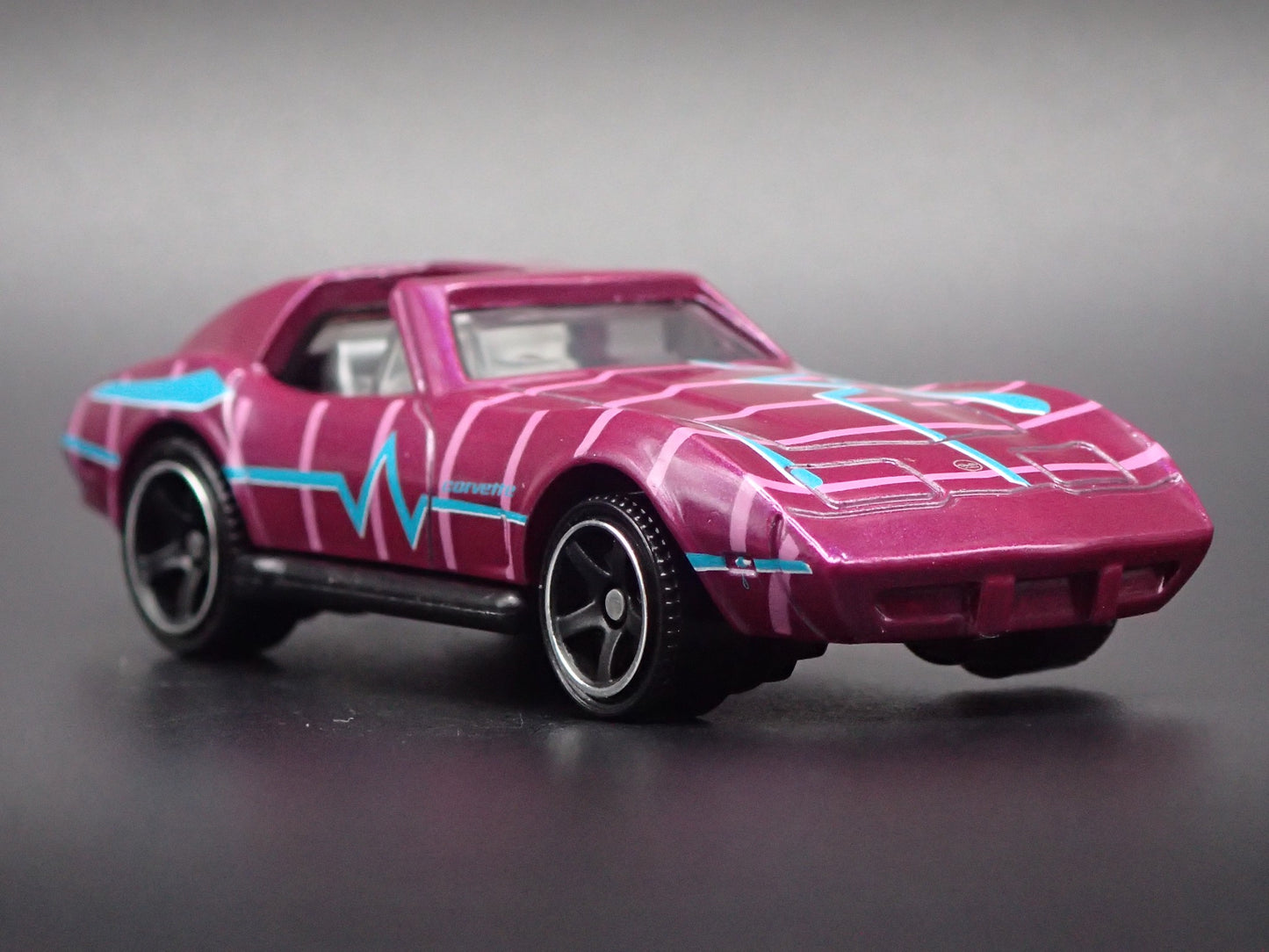 1979 79 CHEVY CHEVROLET CORVETTE T-TOP RARE 1:64 SCALE DIORAMA DIECAST MODEL CAR