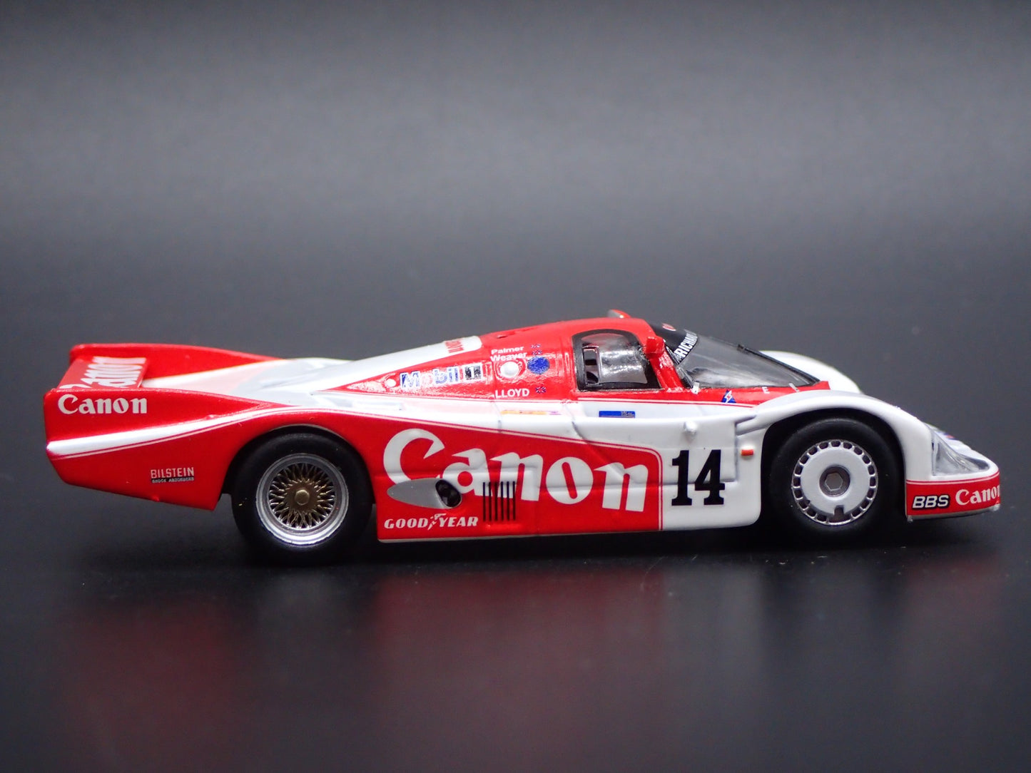PORSCHE 956 #14 CANON 2nd 24H LE MANS 1985 RACE 1:64 SCALE DIECAST MODEL CAR