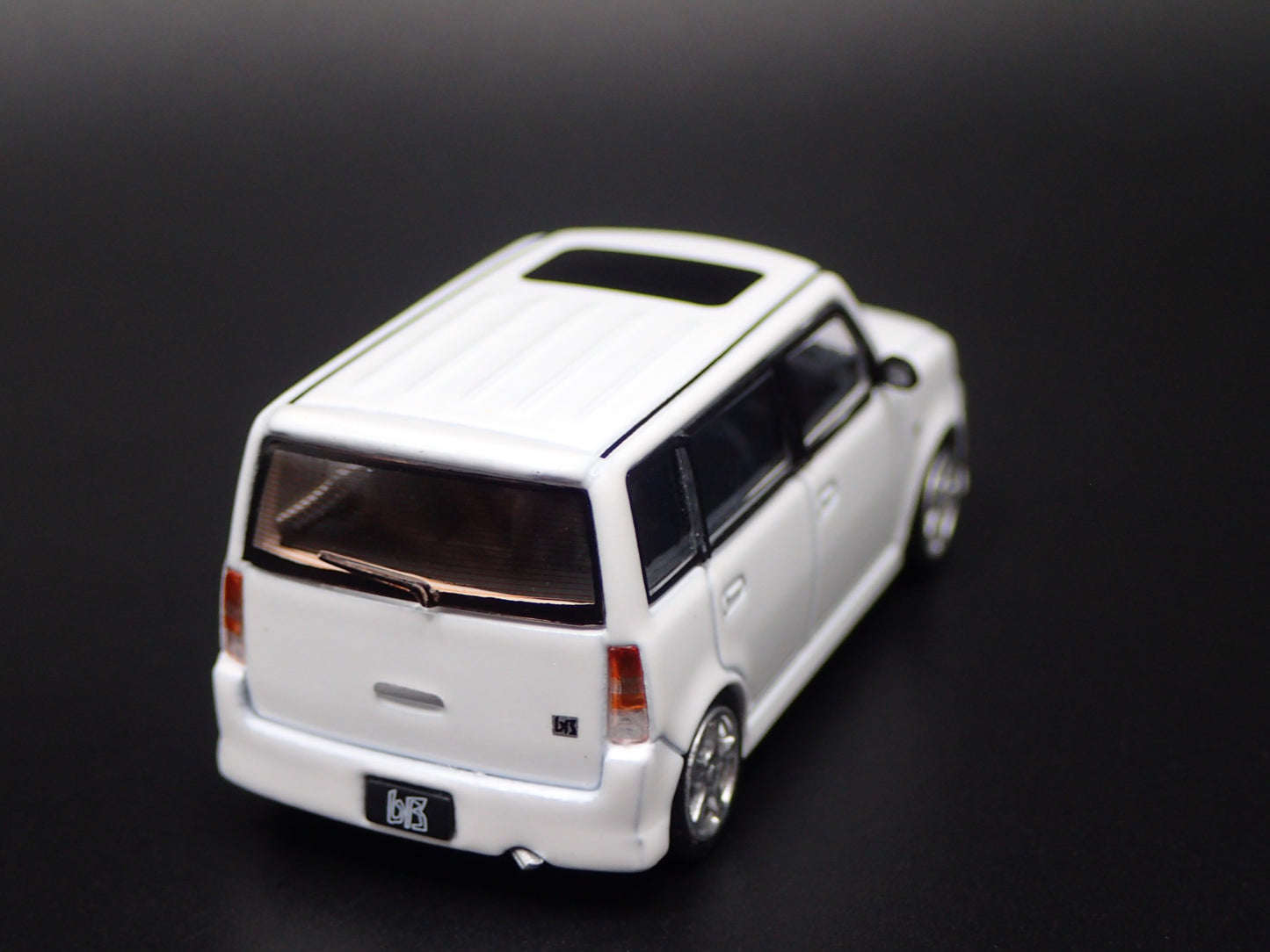 2003-2006 SCION XB WHITE RARE 1/64 SCALE COLLECTIBLE DIORAMA DIECAST MODEL CAR