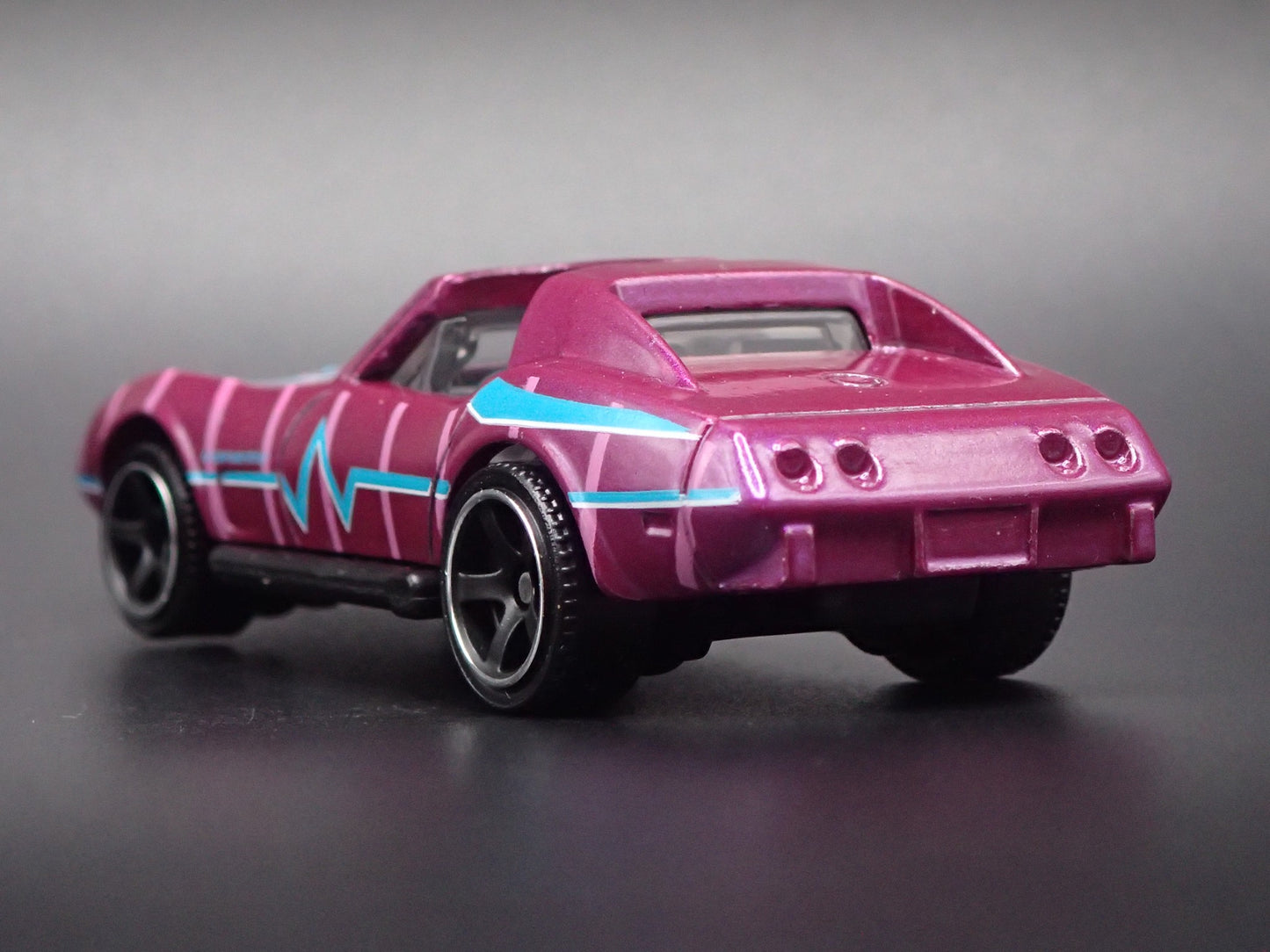 1979 79 CHEVY CHEVROLET CORVETTE T-TOP RARE 1:64 SCALE DIORAMA DIECAST MODEL CAR