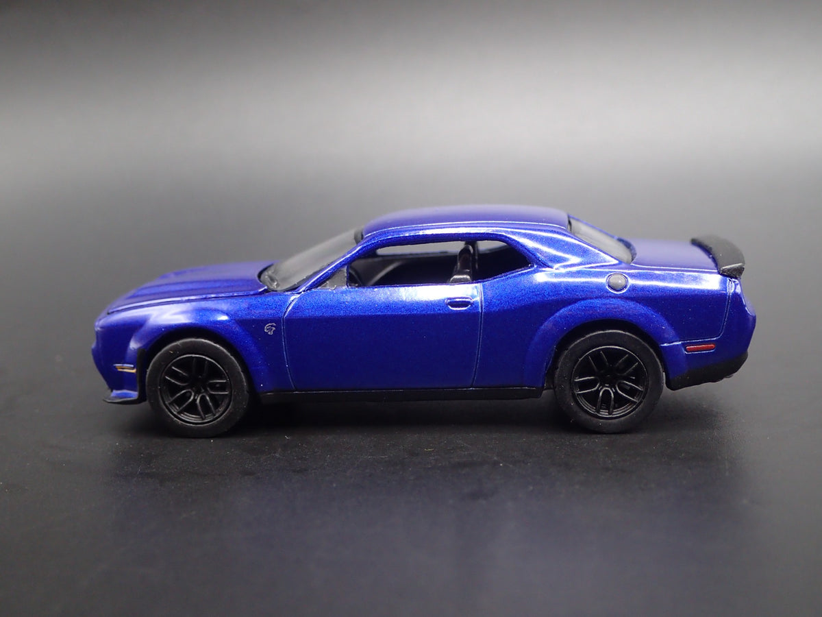 2019 19 DODGE CHALLENGER SRT HELLCAT RARE 1/64 SCALE DIORAMA DIECAST MODEL CAR-Burning Rubber Toy Company