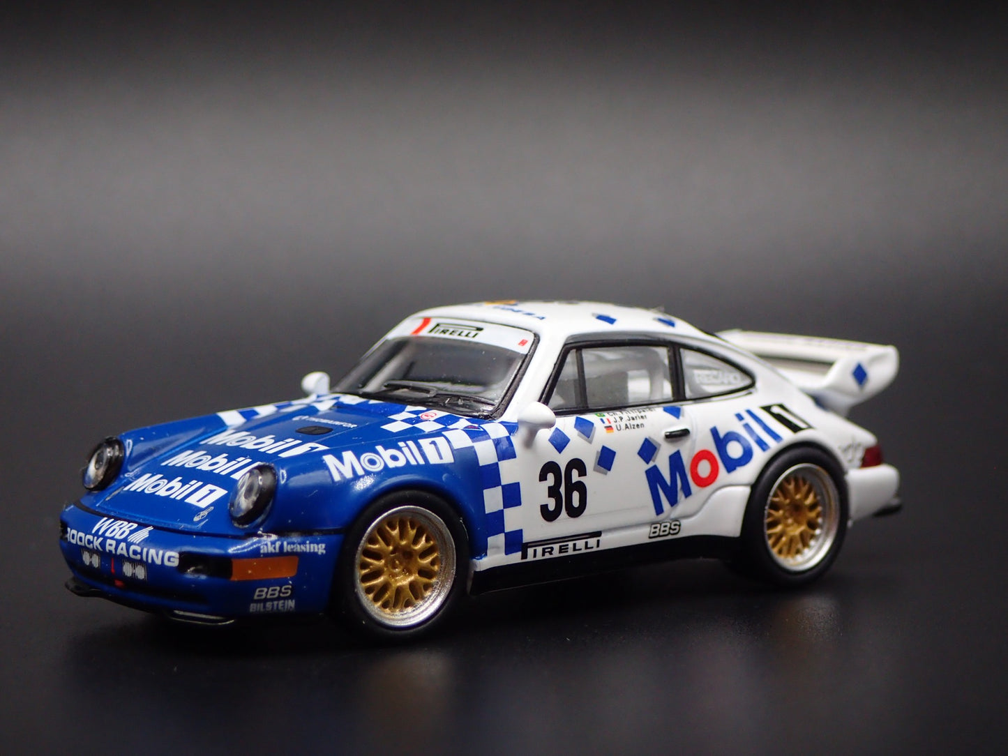 PORSCHE 911 RSR 3.8 MOBIL 24H SPA 1993 #36 WINNER 1:64 SCALE DIECAST MODEL CAR