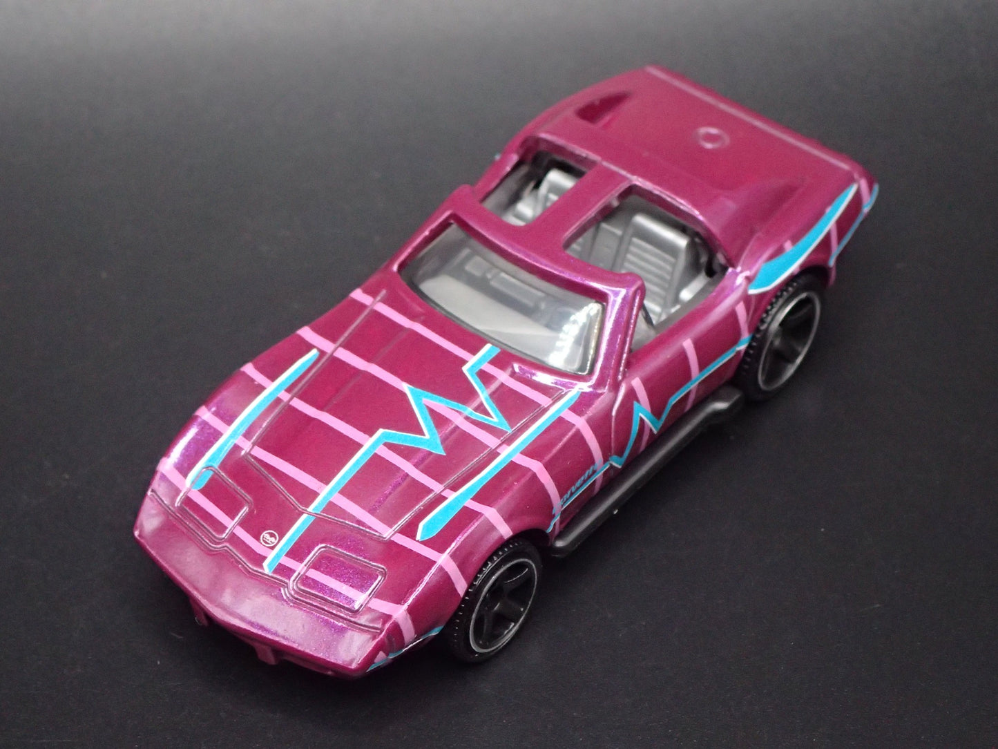 1979 79 CHEVY CHEVROLET CORVETTE T-TOP RARE 1:64 SCALE DIORAMA DIECAST MODEL CAR