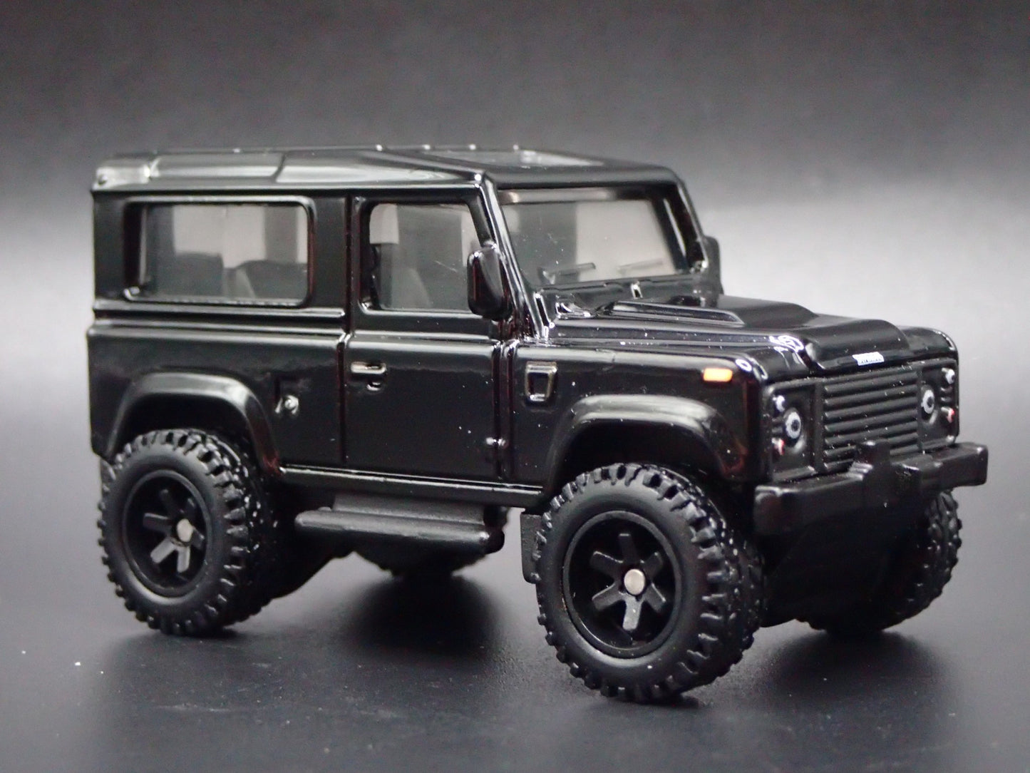 1984-1990 LAND ROVER DEFENDER 90 BLACK 1/64 SCALE COLLECTIBLE DIECAST MODEL CAR
