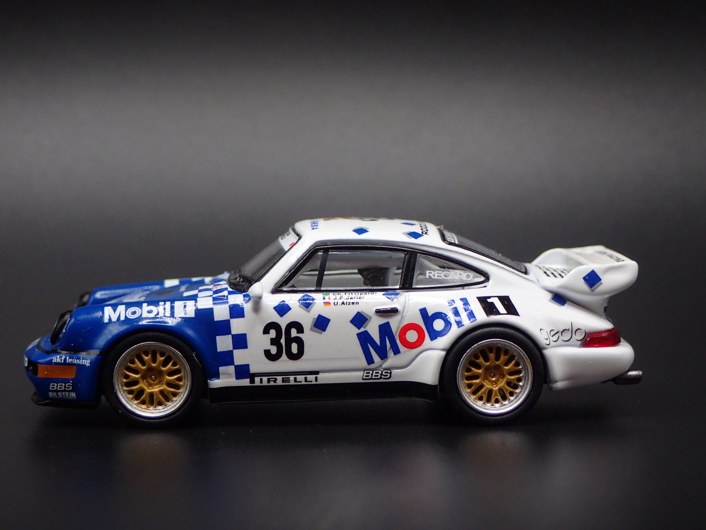 PORSCHE 911 RSR 3.8 MOBIL 24H SPA 1993 #36 WINNER 1:64 SCALE DIECAST MODEL CAR