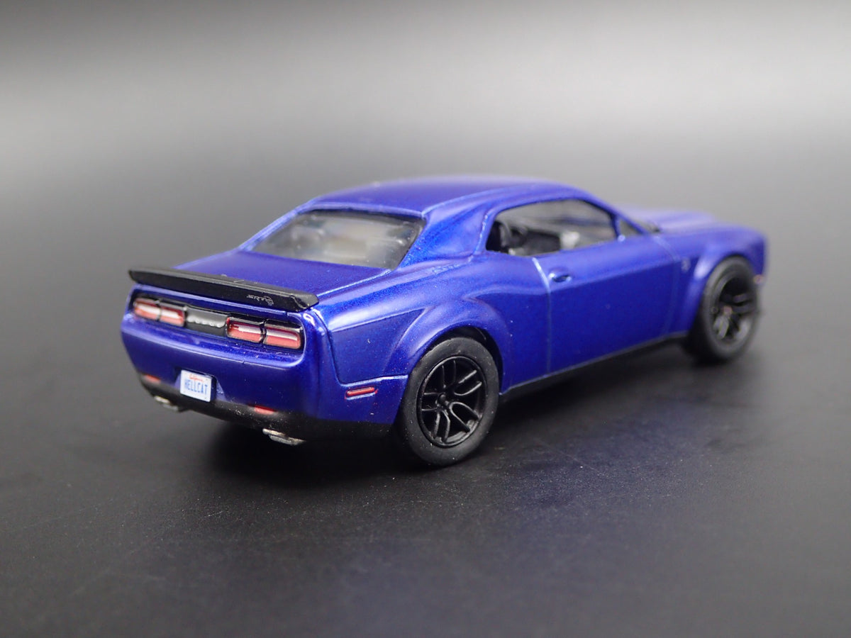 2019 19 DODGE CHALLENGER SRT HELLCAT RARE 1/64 SCALE DIORAMA DIECAST MODEL CAR-Burning Rubber Toy Company