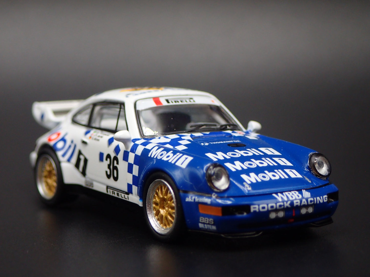 PORSCHE 911 RSR 3.8 MOBIL 24H SPA 1993 #36 WINNER 1:64 SCALE DIECAST MODEL CAR