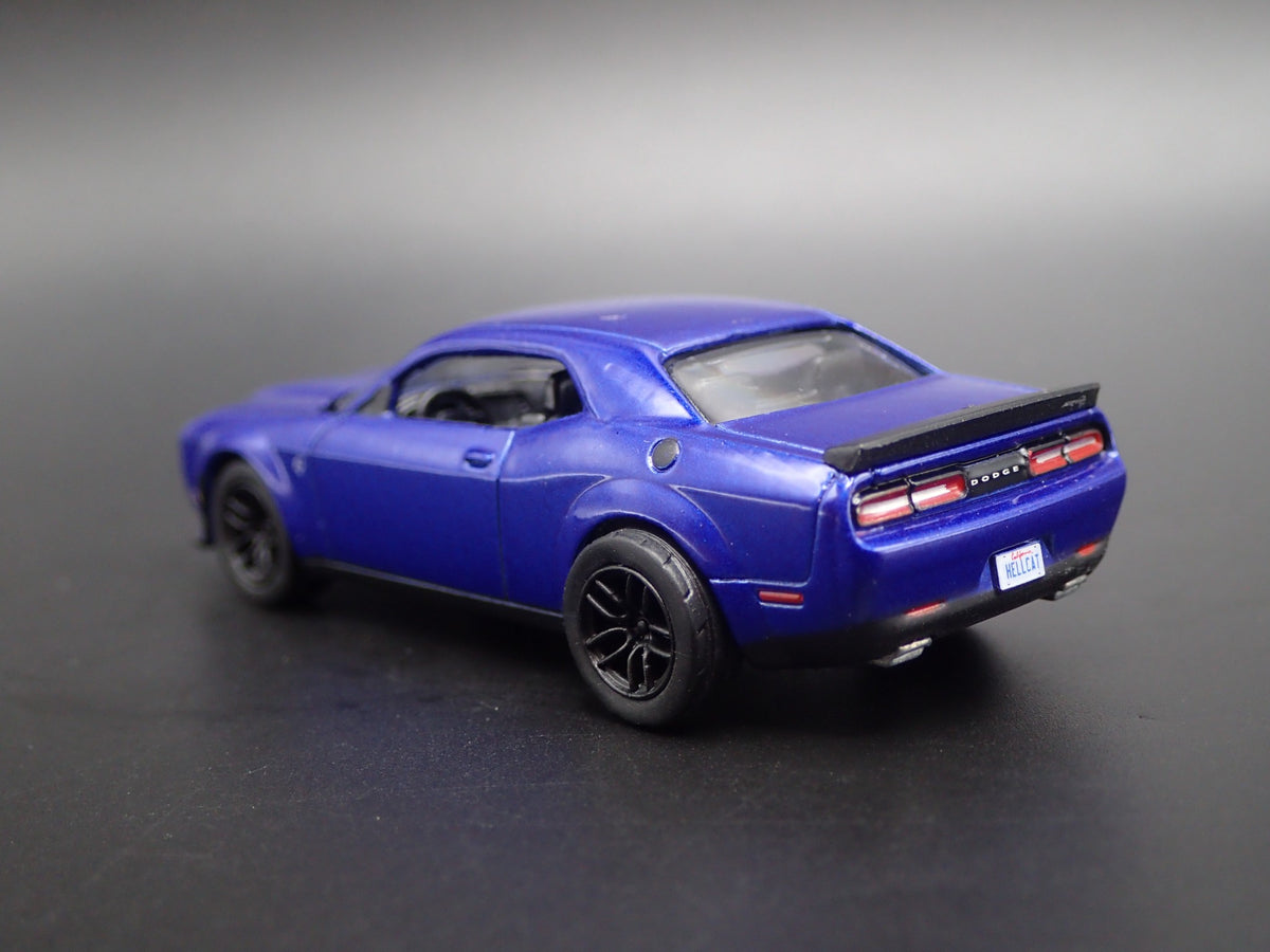 2019 19 DODGE CHALLENGER SRT HELLCAT RARE 1/64 SCALE DIORAMA DIECAST MODEL CAR-Burning Rubber Toy Company