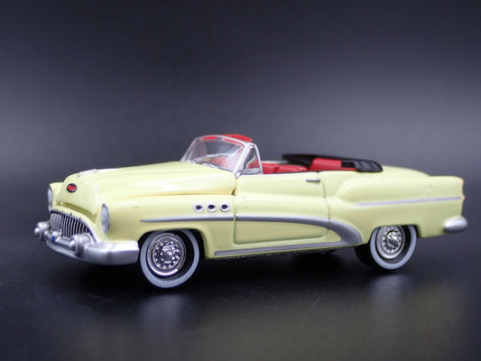 1953 53 BUICK SUPER CONVERTIBLE 1:64 SCALE COLLECTIBLE DIORAMA DIECAST MODEL CAR