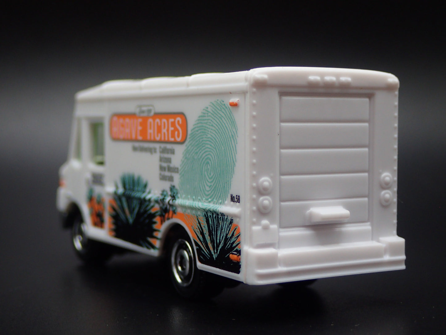 STEP VAN BOX AGAVE ACRES PLANT DELIVERY 1:64 MB SCALE DIORAMA DIECAST MODEL CAR