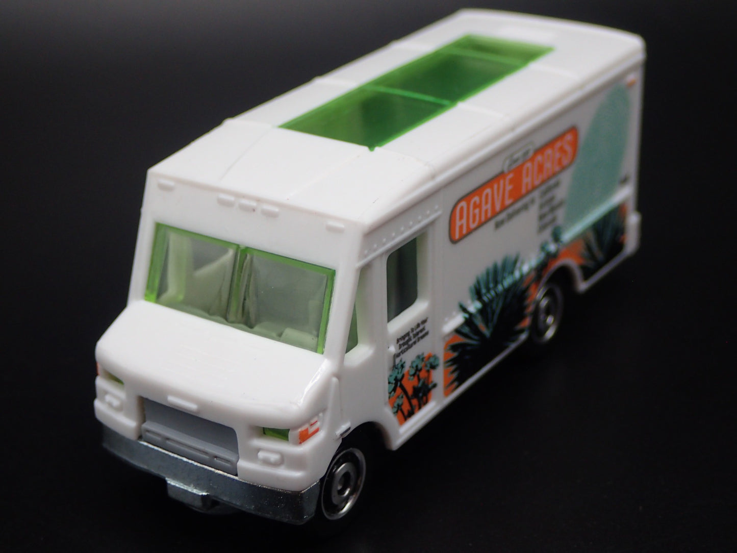 STEP VAN BOX AGAVE ACRES PLANT DELIVERY 1:64 MB SCALE DIORAMA DIECAST MODEL CAR