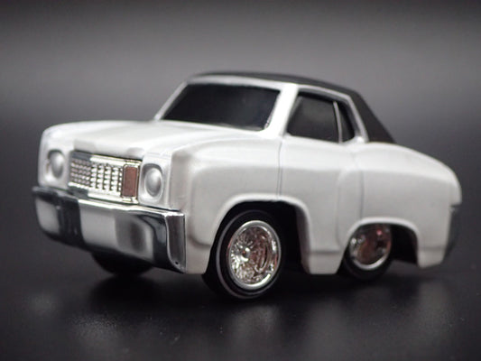 1970 70 CHEVY CHEVROLET MONTE CARLO CAR TUNED WHITE 1:64 SCALE DIECAST MODEL CAR