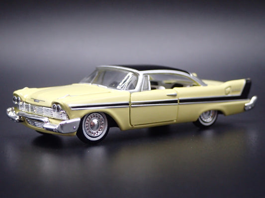 1958 58 PLYMOUTH BELVEDERE YELL 1:64 SCALE COLLECTIBLE DIORAMA DIECAST MODEL CAR