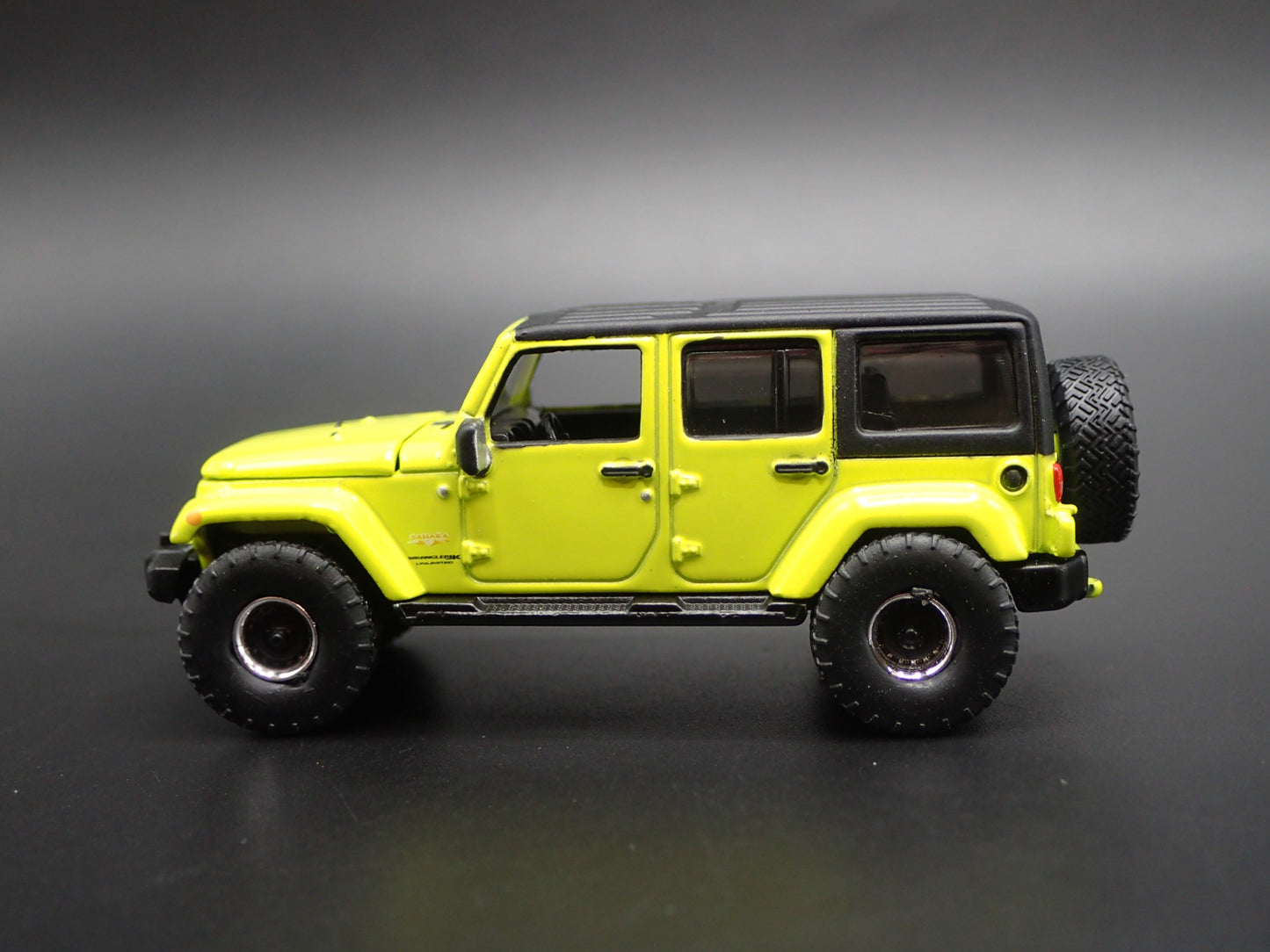 2006-2018 JEEP WRANGLER UNLIMITED SAHARA JK 4 DOOR 1:64 SCALE DIECAST MODEL CAR