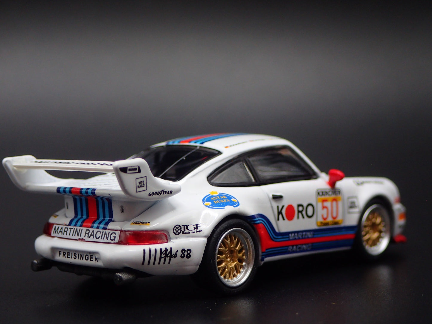 PORSCHE 911 TURBO S LM GT BRP GT 1995 KORO MARTINI 1:64 SCALE DIECAST MODEL CAR